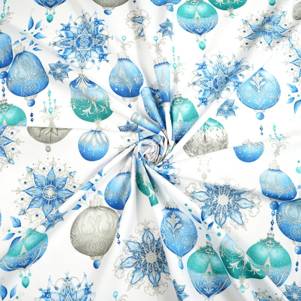 Coton Boules de Noël Bleues Fond Blanc | 1m x 1m60