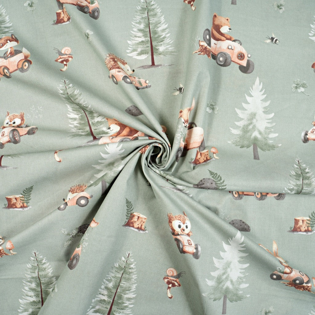 Tissu Coton Course Dans la Forêt Fond Vert Sauge | Laize 1m55