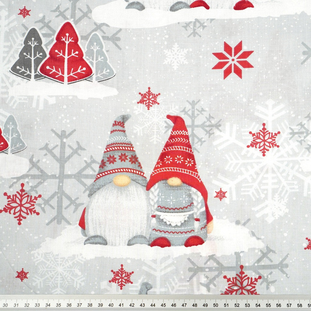 Tissu Coton Noël Gnomes Trio Rouges Fond Gris | Laize 1m60